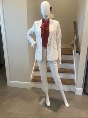 Classic Linen White Woman’s Suit Blazer and Trousers